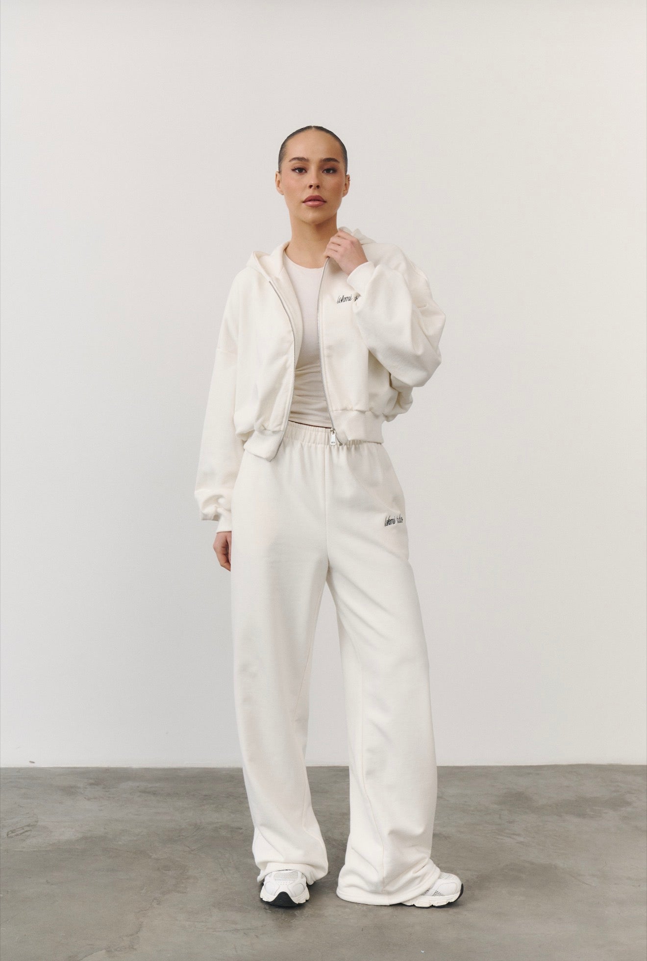 Костюм зі 100% бавовни молочний