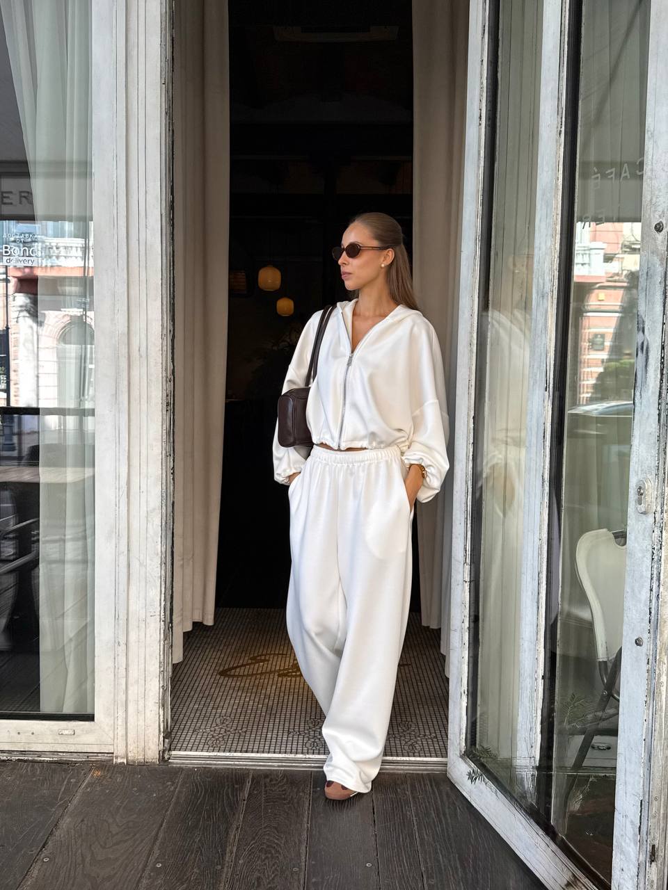 Штани-палаццо молочні