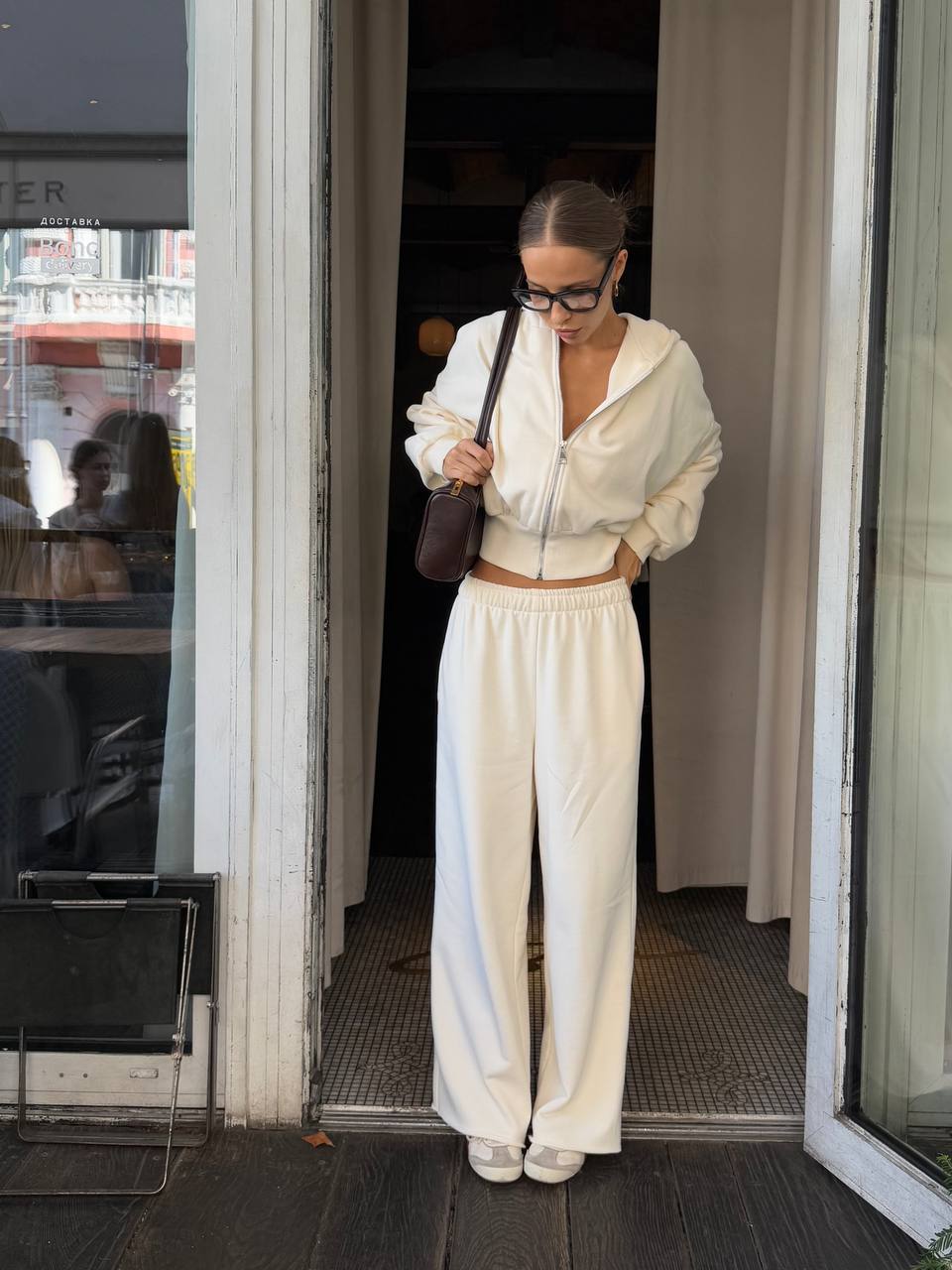 Костюм із приталеною резинкою вершкове масло