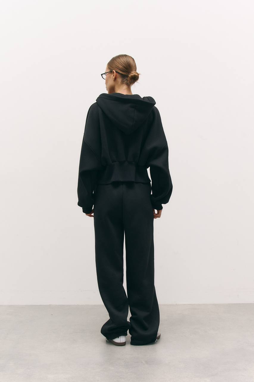 Костюм з утепленням із приталеною резинкою чорний