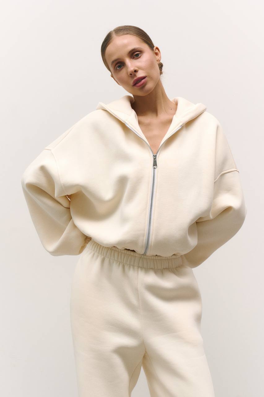 Костюм з утепленням на затяжках вершкове масло