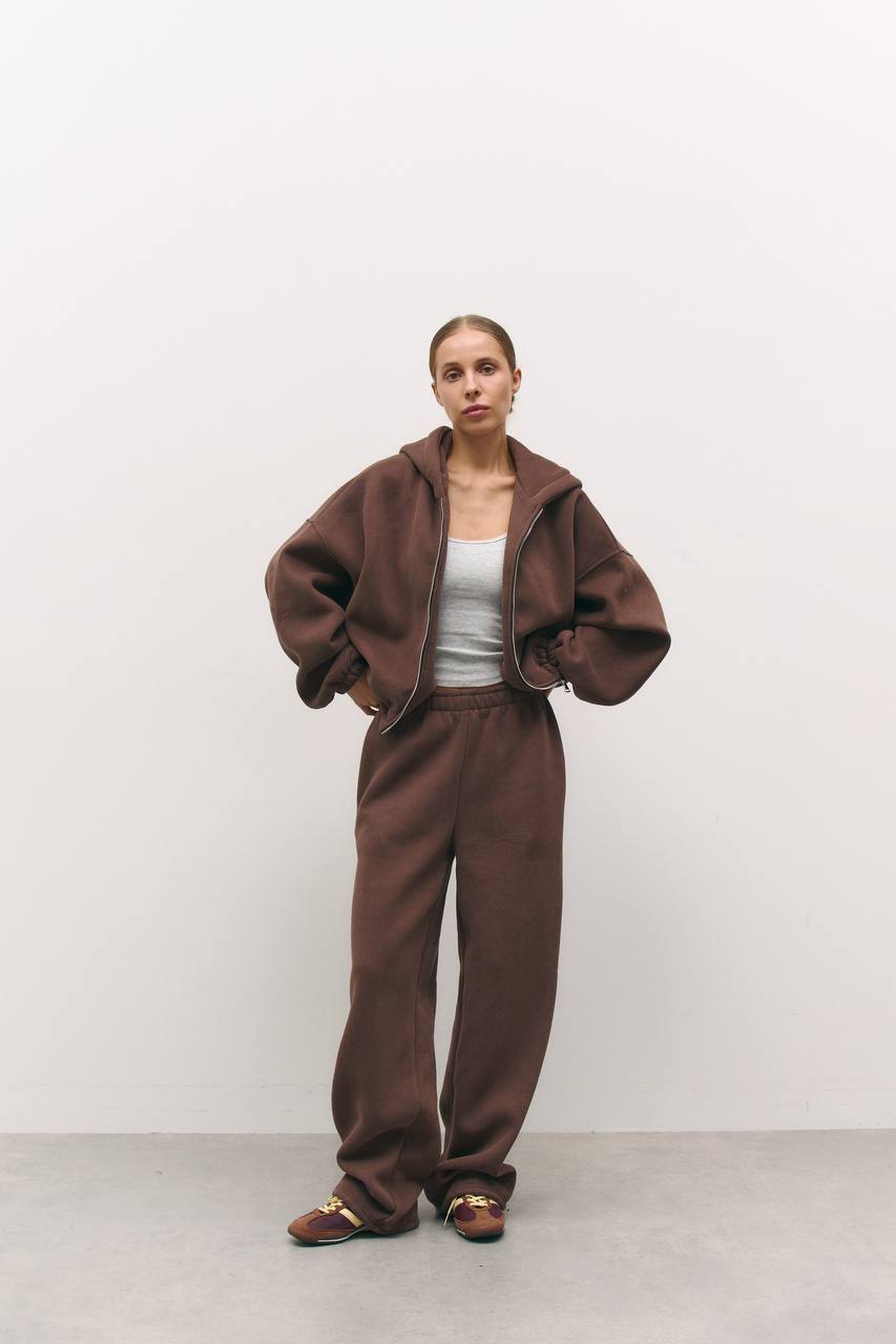 Костюм з утепленням на затяжках шоколад