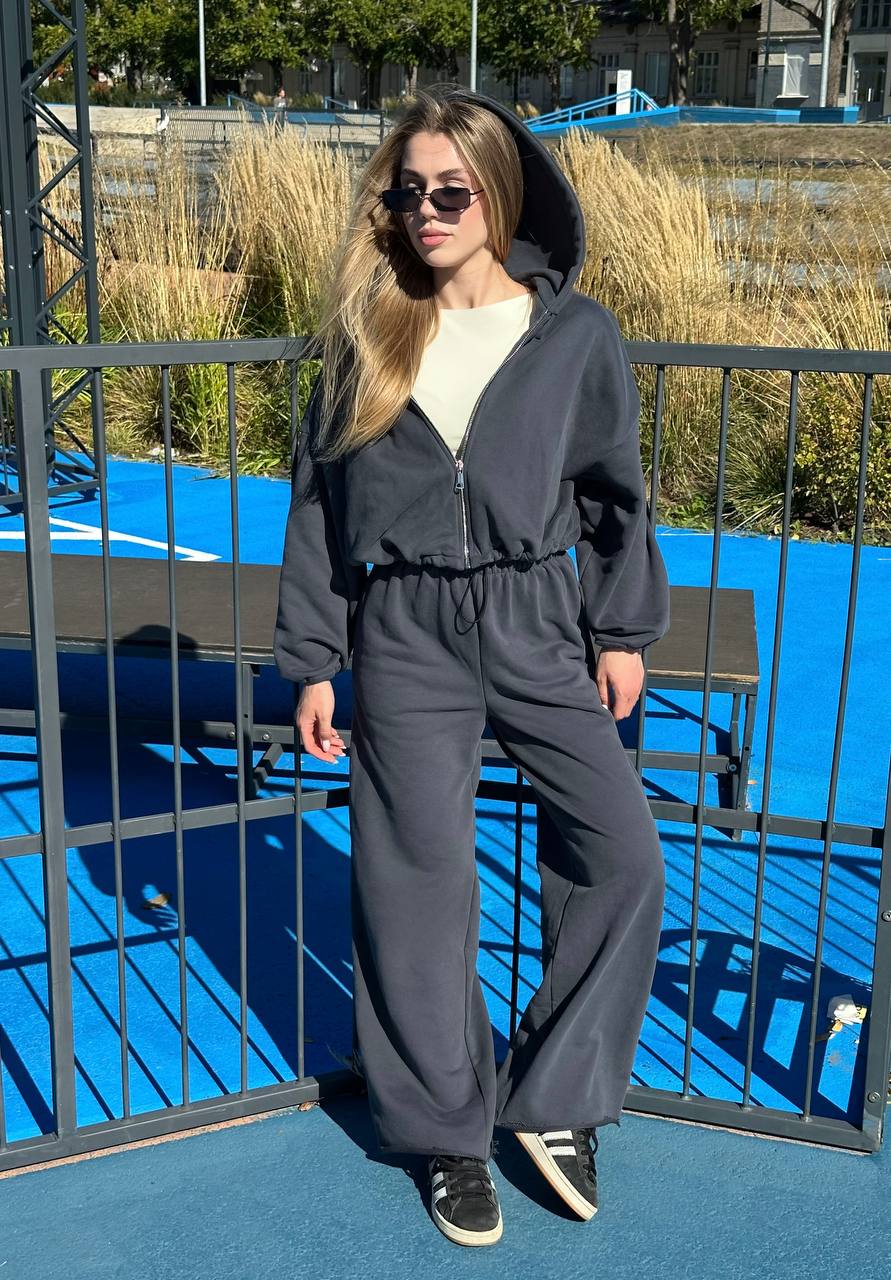 Костюм з кофтинкою на затяжках темно-синій