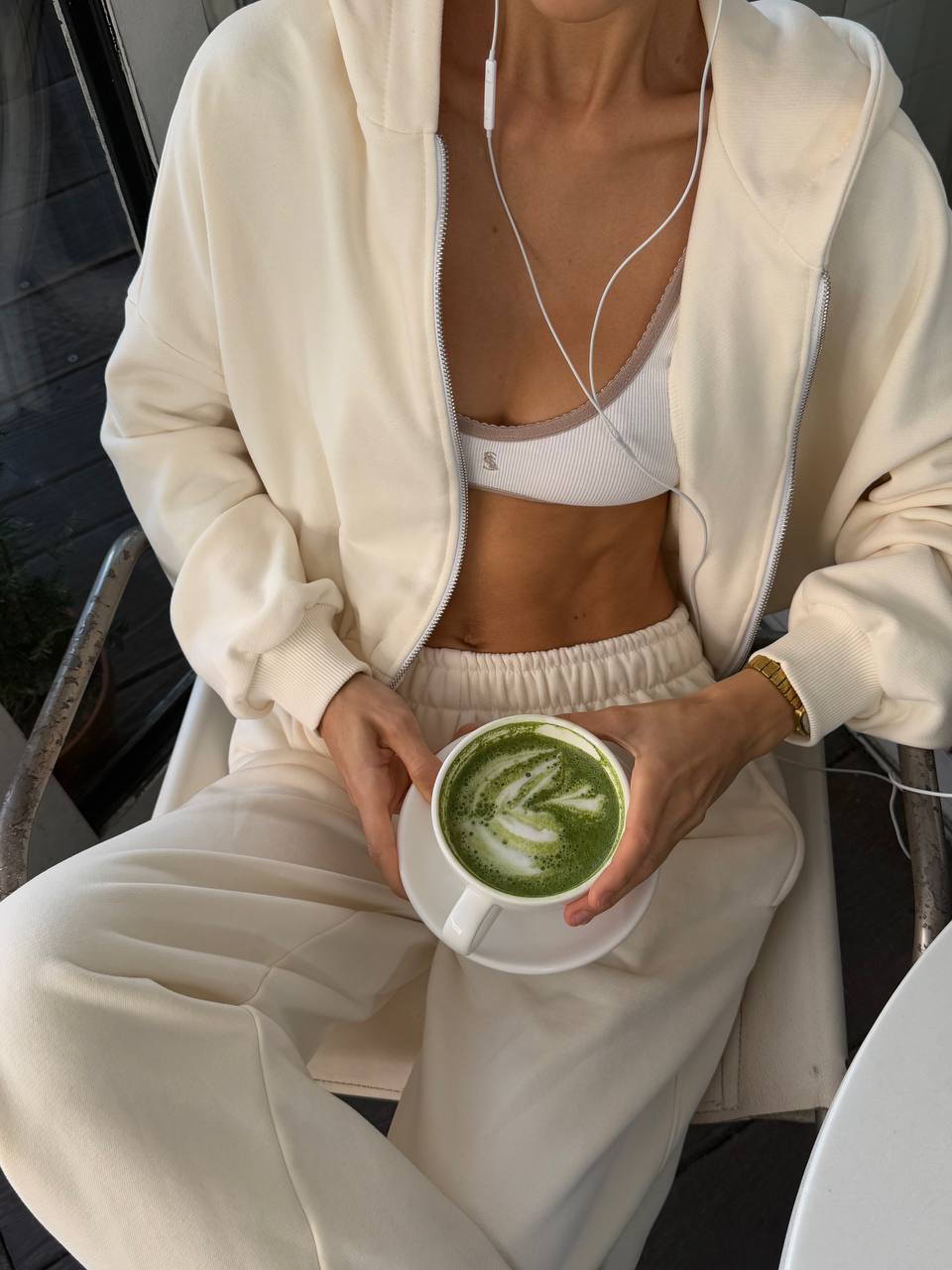 Костюм із приталеною резинкою вершкове масло