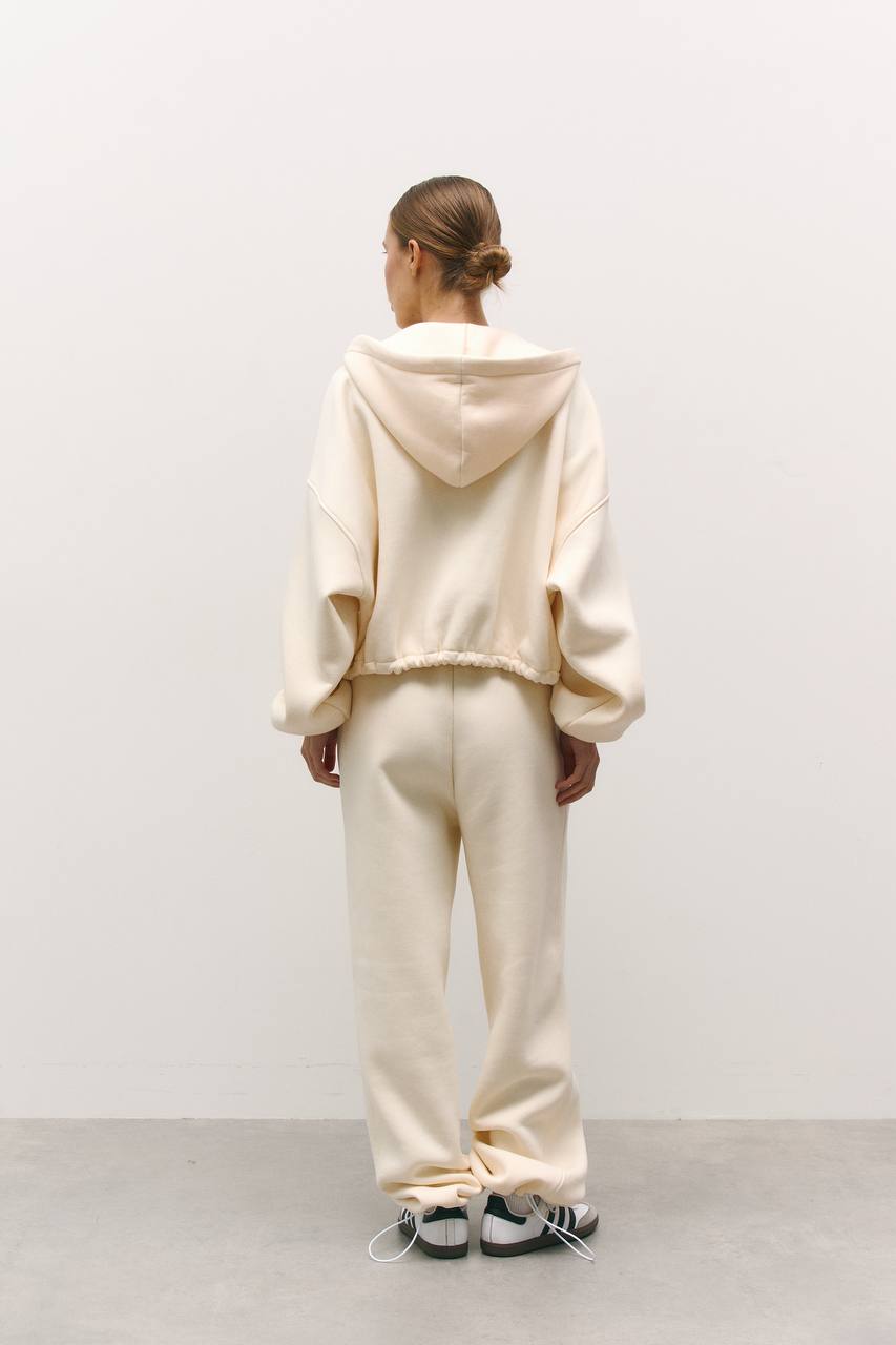 Костюм з утепленням на затяжках вершкове масло