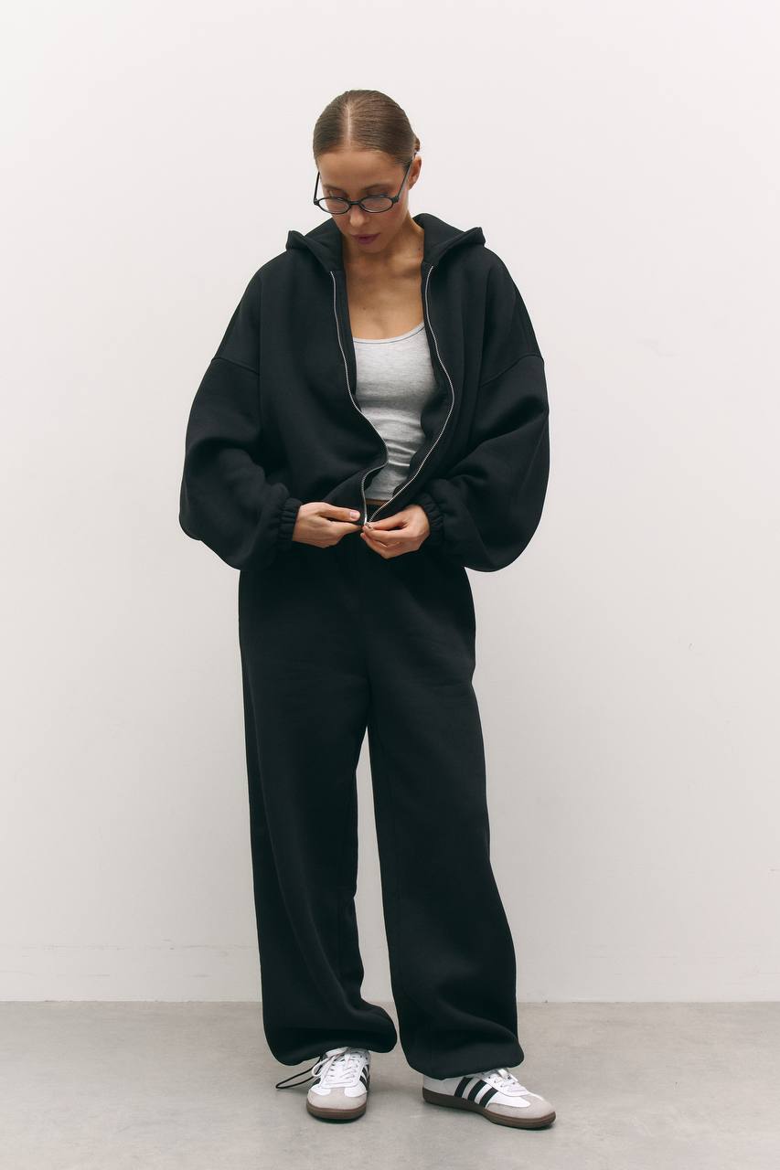 Костюм з утепленням на затяжках чорний