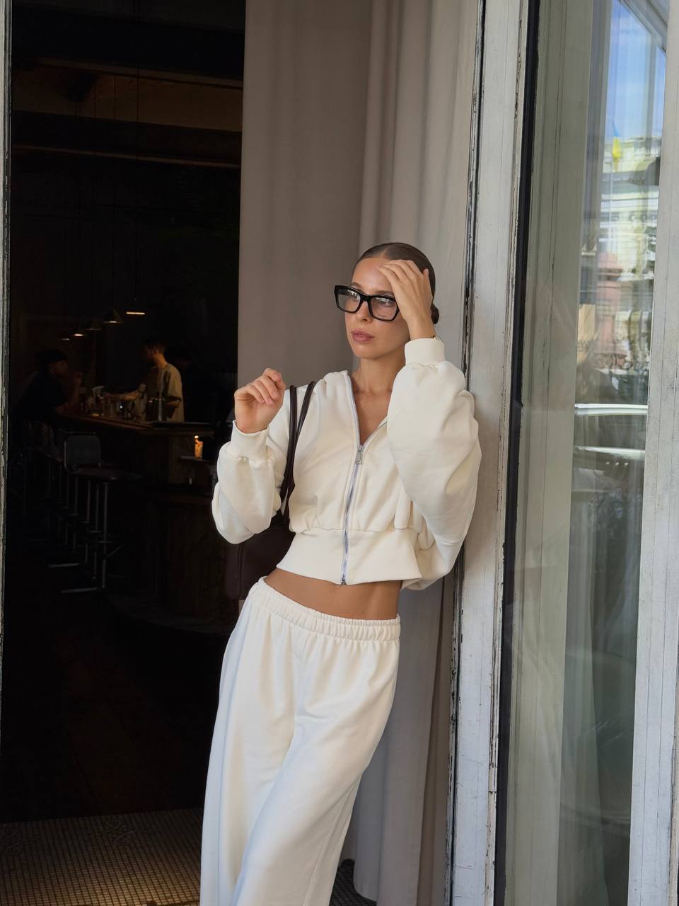 Костюм із приталеною резинкою вершкове масло