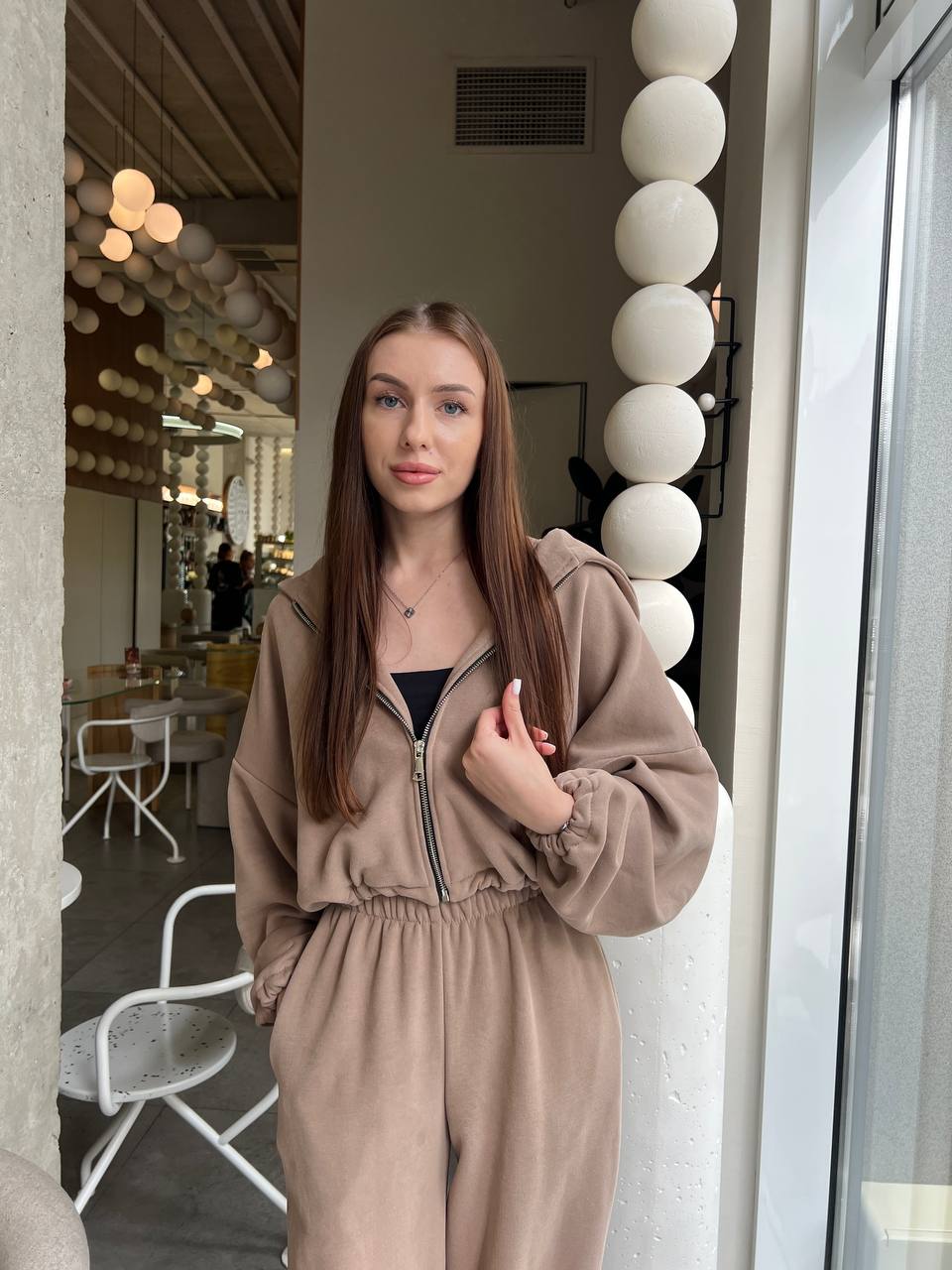 Костюм з кофтинкою на затяжках мокко