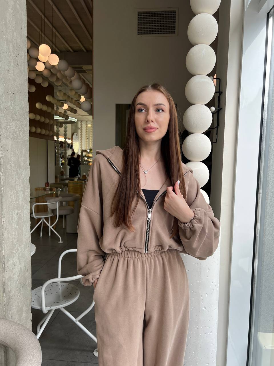 Зіп-худі на завʼязках мокко