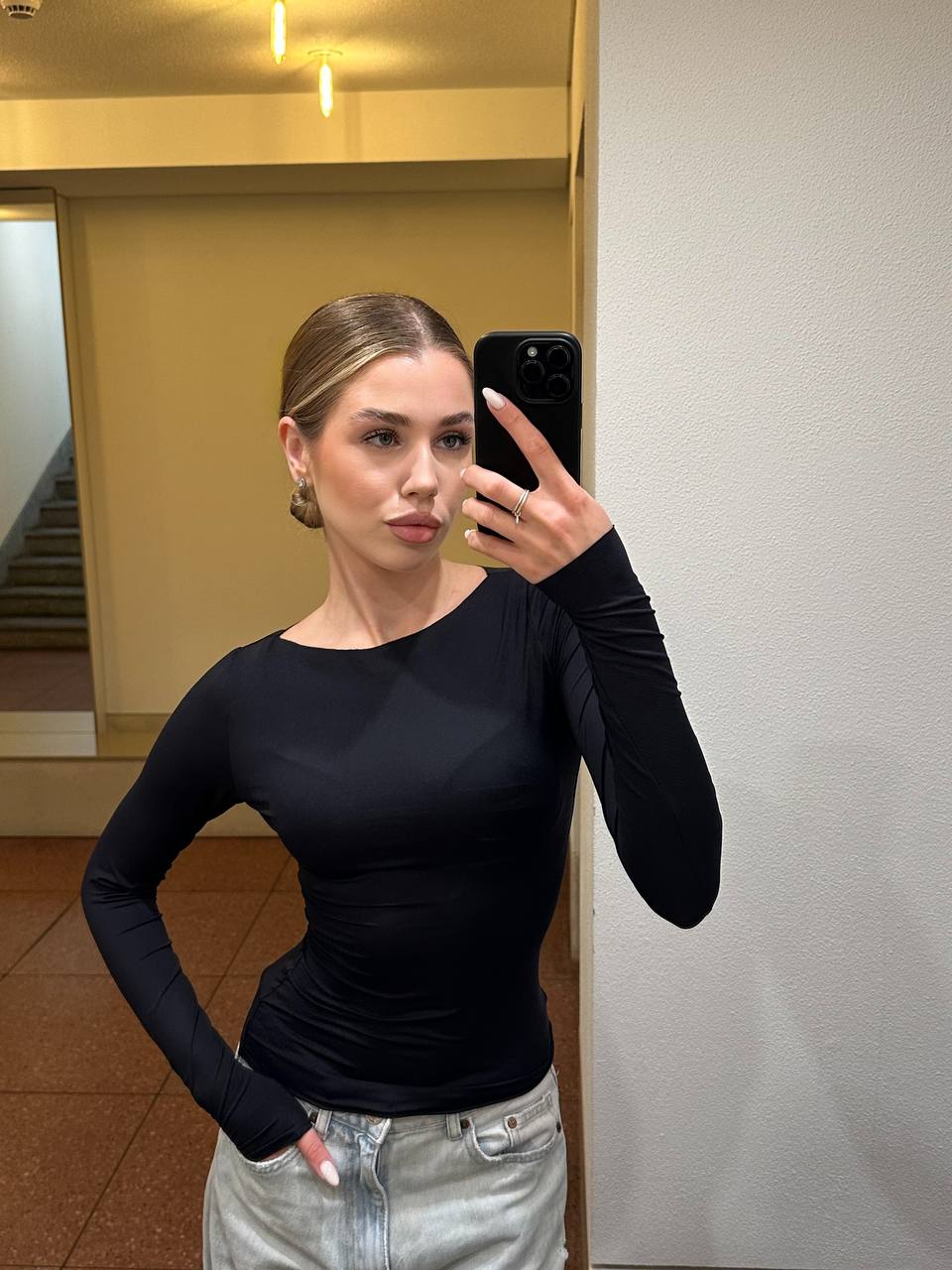 Лонгслів з ефектом “second skin” чорний