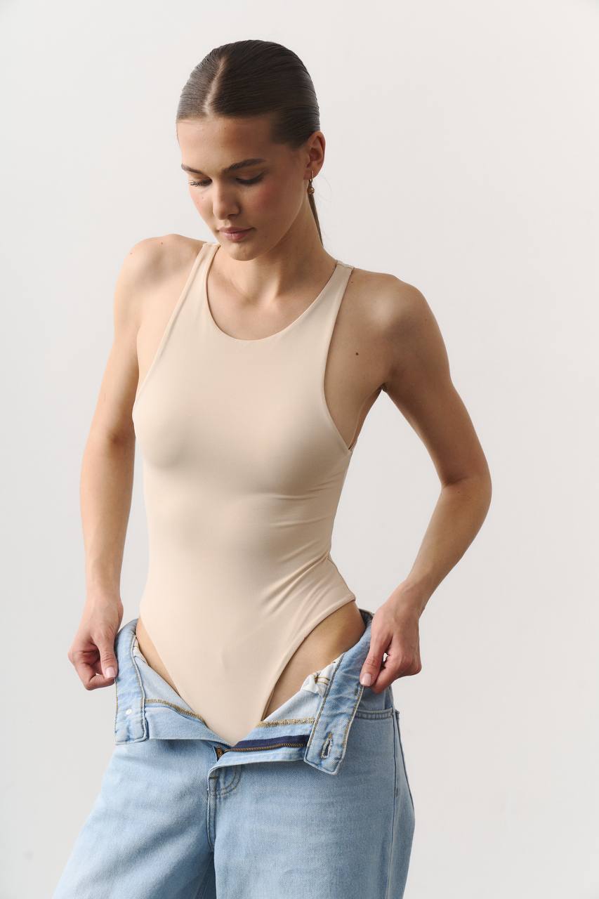 Боді high neck бежевий