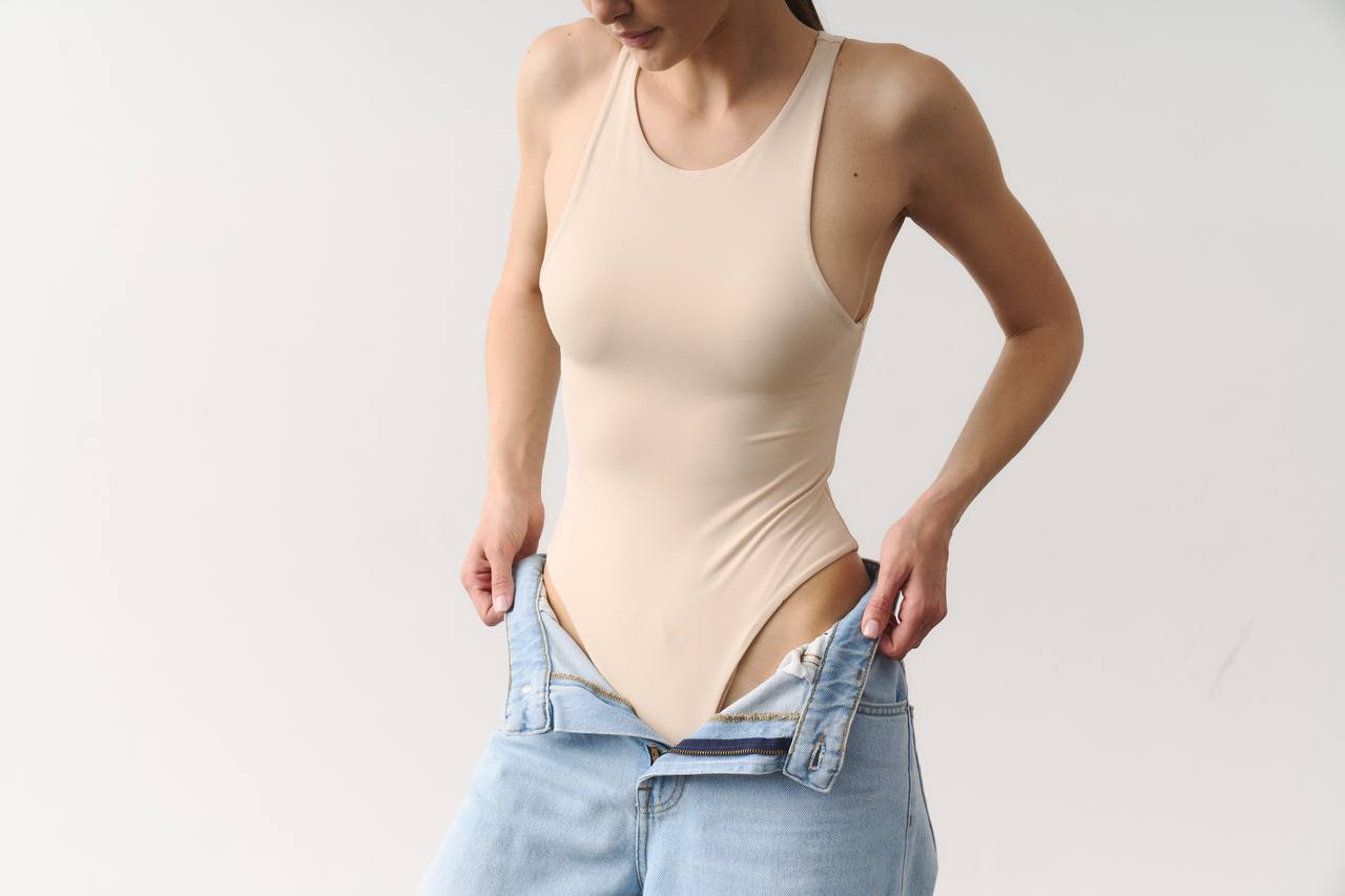 Боді high neck бежевий